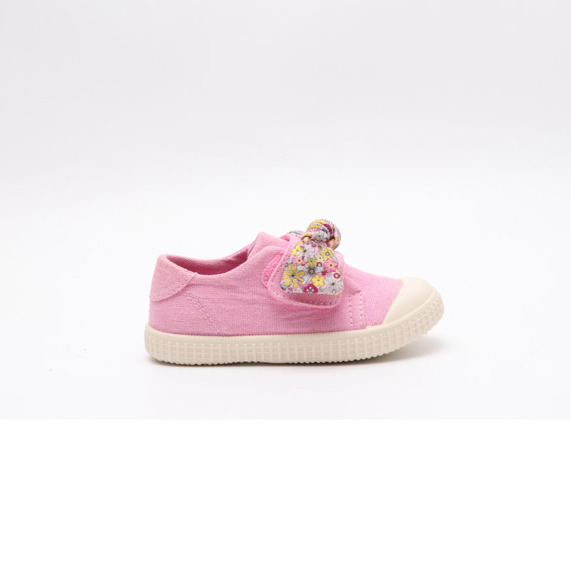 How to choose a pair of suitable baby shoes?